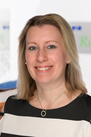 Destefanis Jennifer GRC BKG 300X450