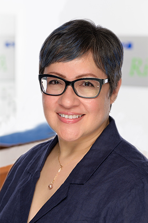 Maldonado Nancy GRC BKG 300X450